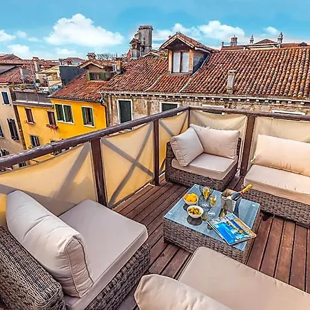 Ca' Del Teatro Terrace In San Marco District * Venetië